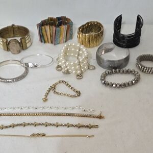 Lot of 15 Women Costume Braclets